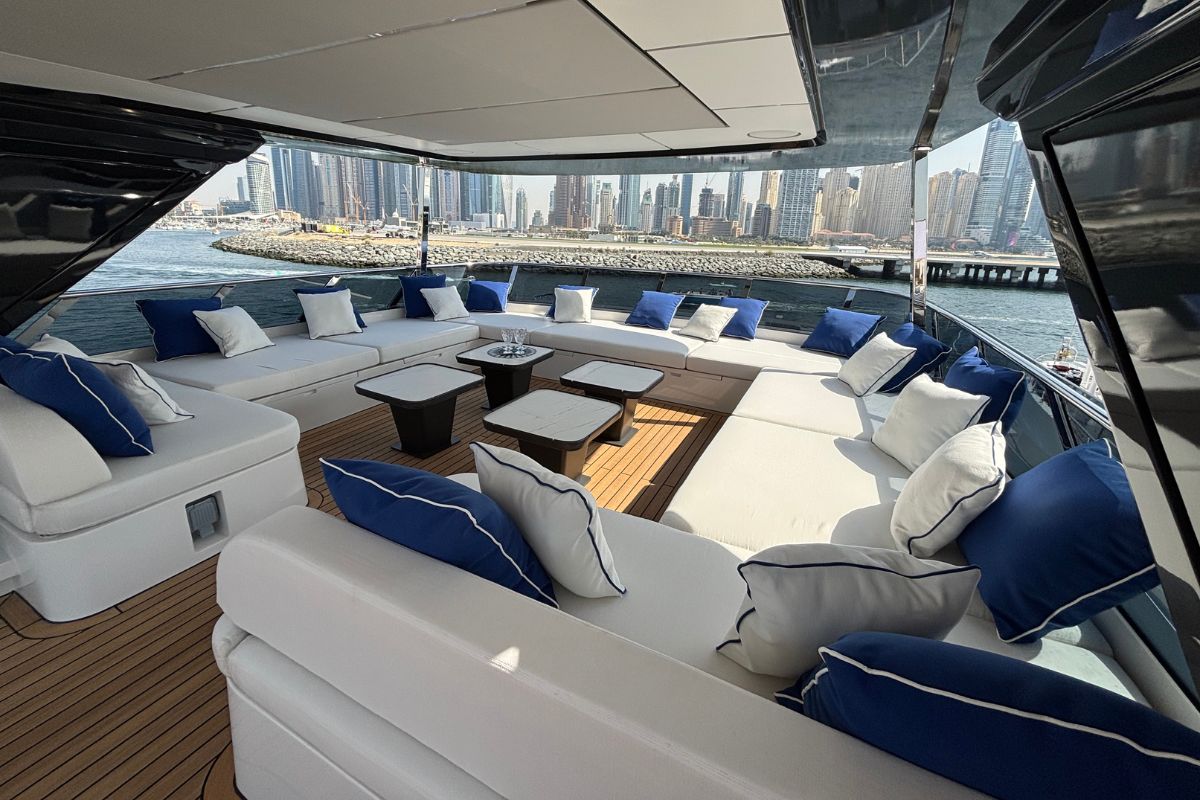 MAJESTY 112 TERRACE yacht