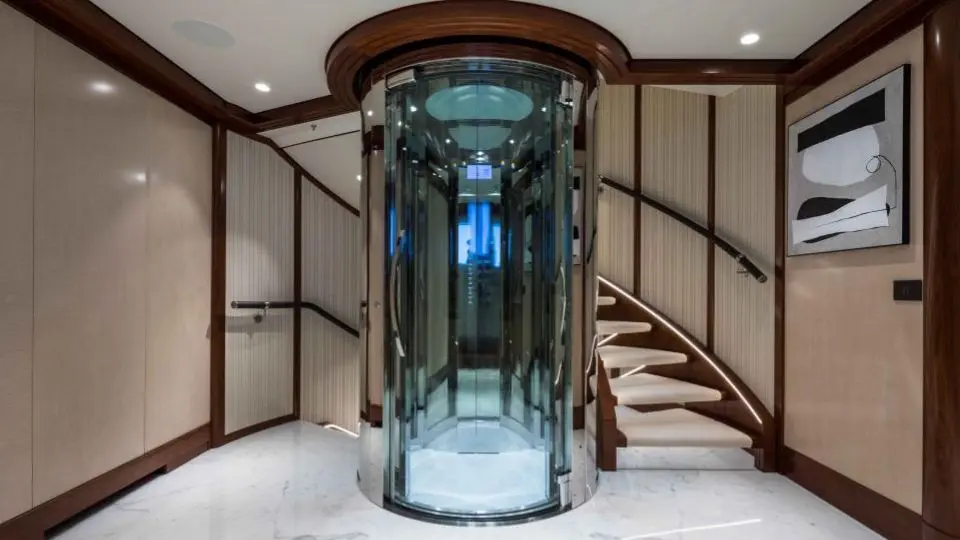 CALEX yacht