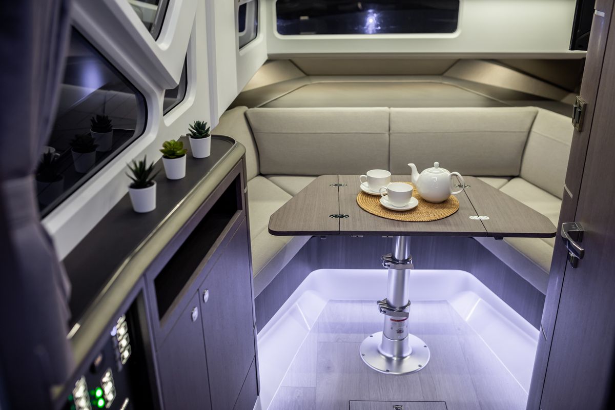 GALEON 325 GTO yacht