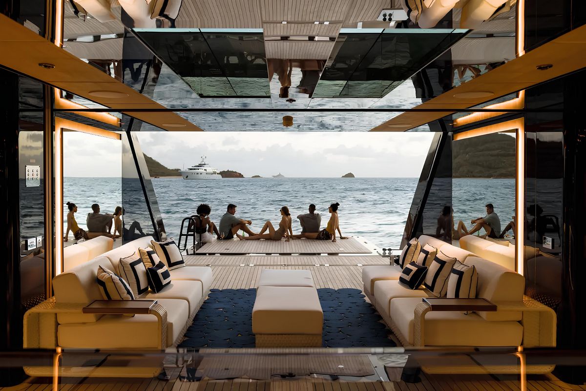 RESILIENCE yacht
