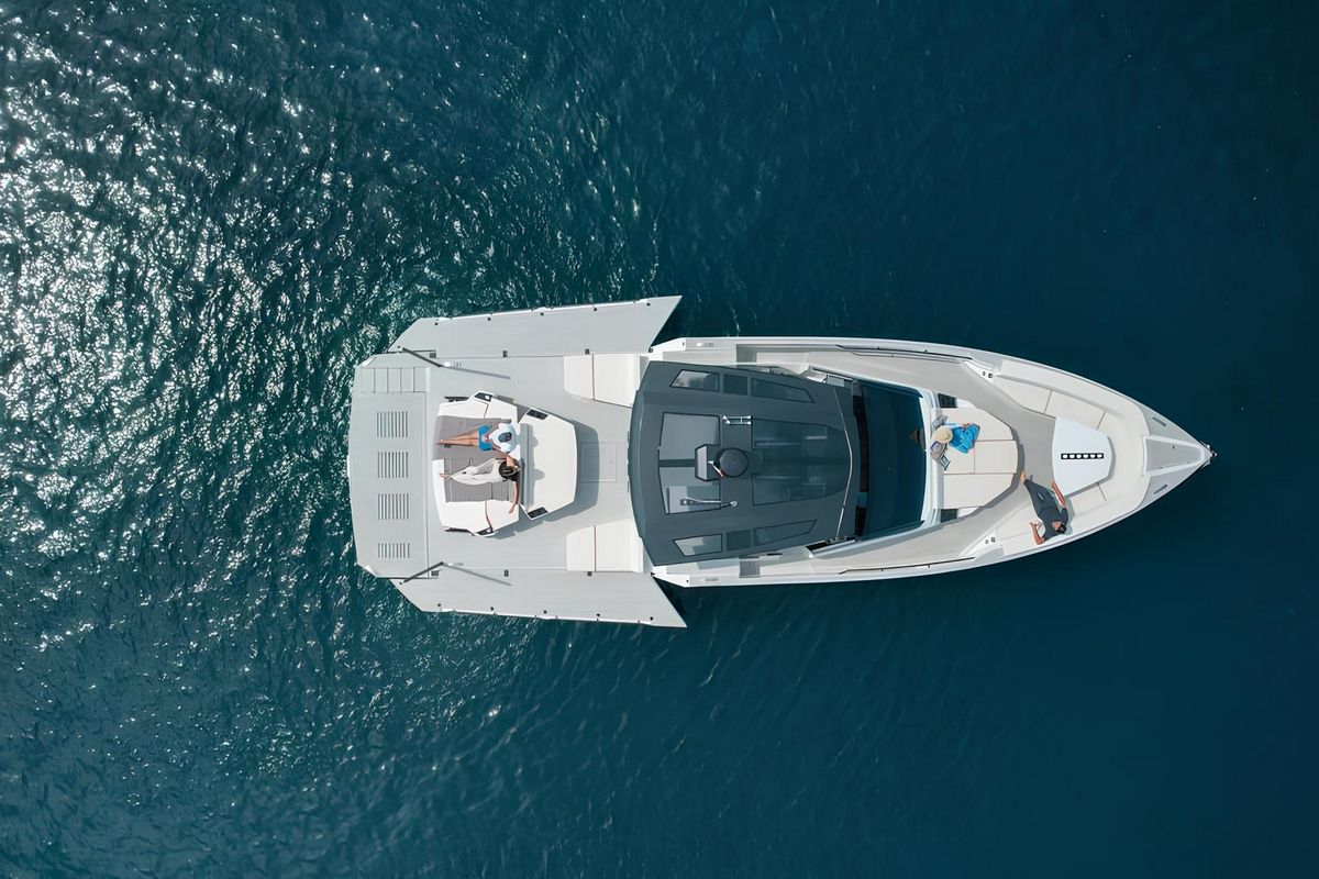 OKEAN 55 yacht
