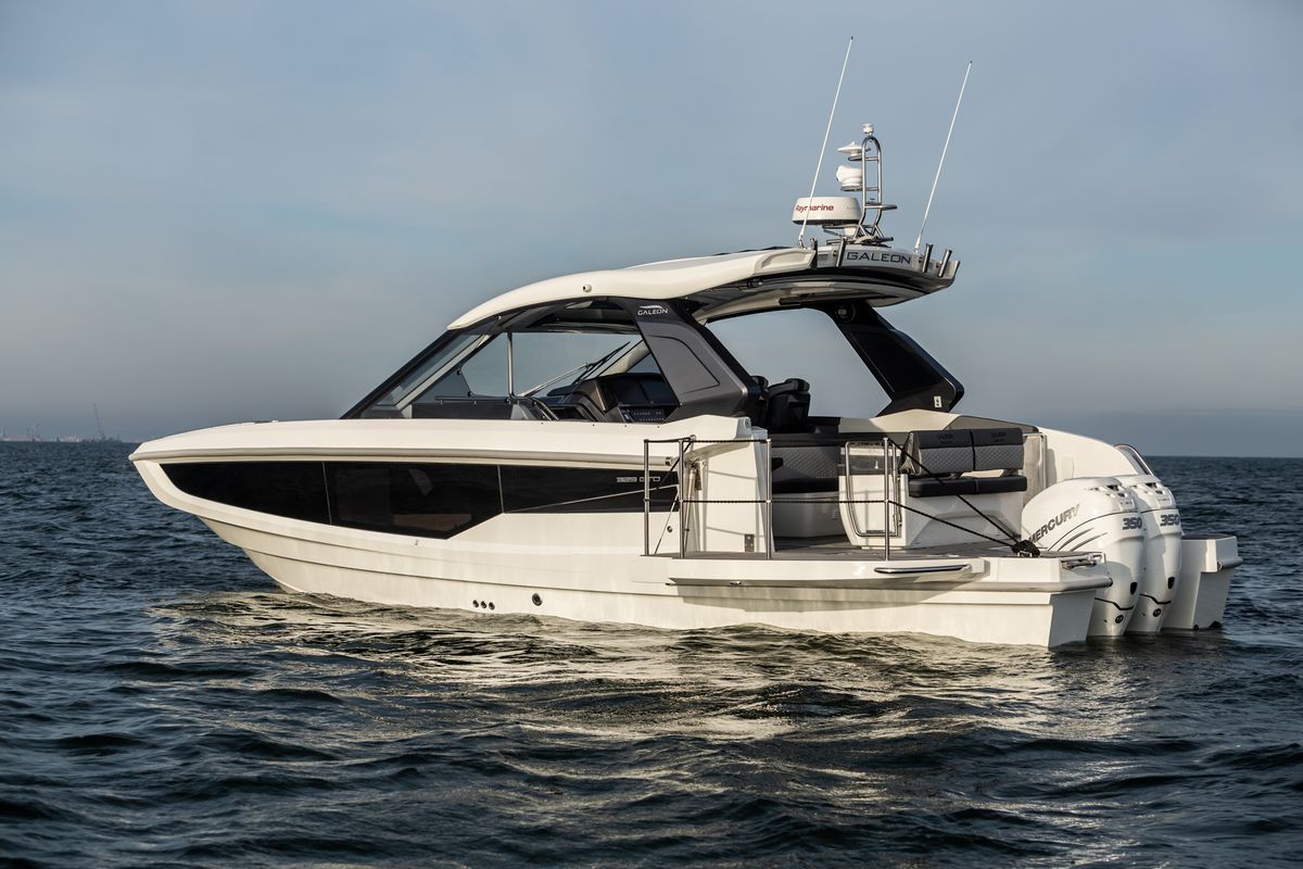 GALEON 325 GTO yacht