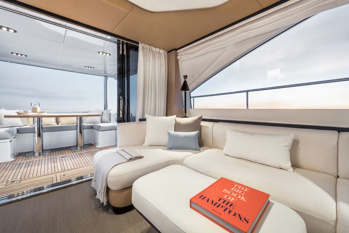 AZIMUT 60 FLY yacht