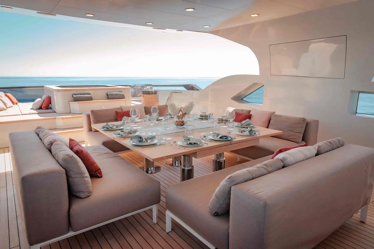 INFINITY NINE yacht