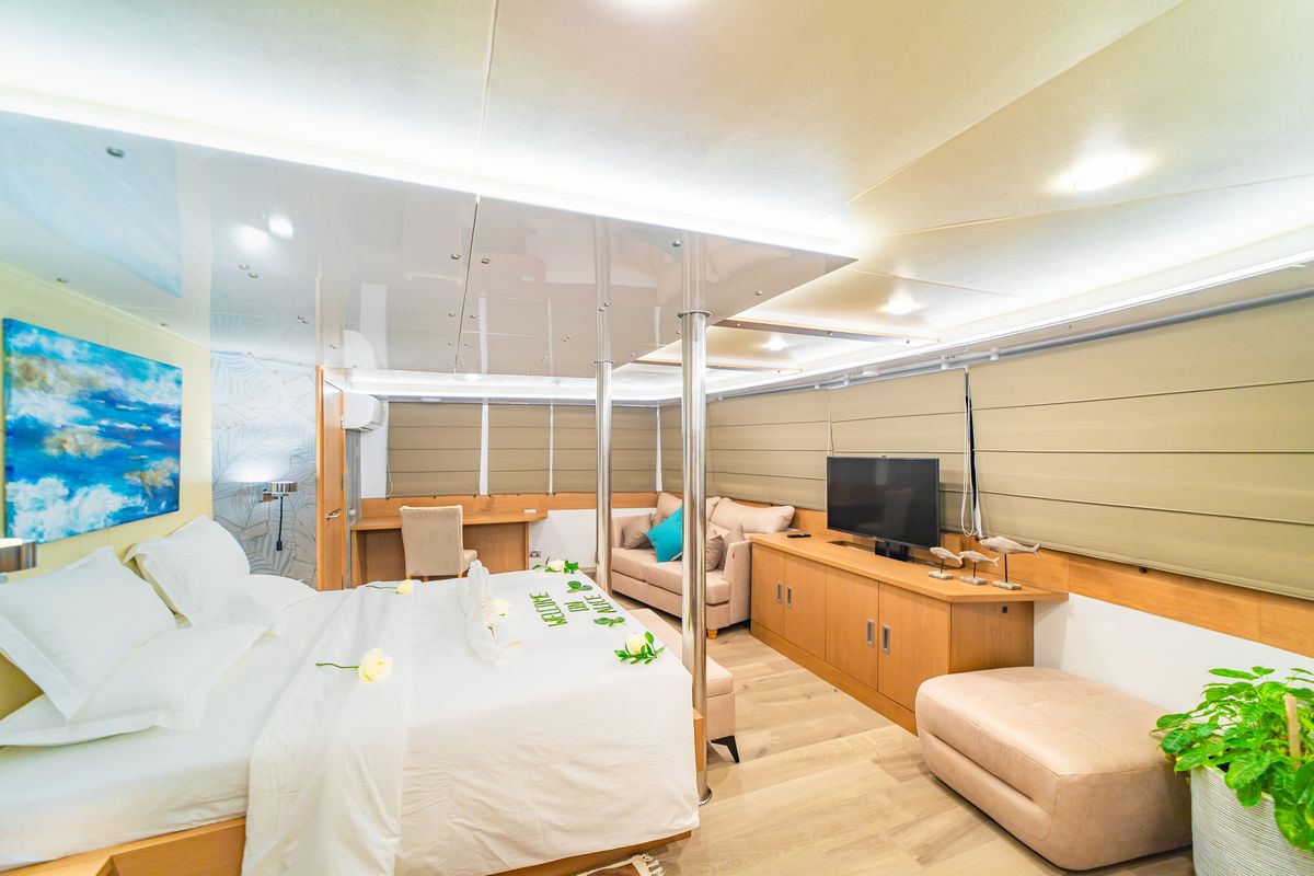 ALICE yacht