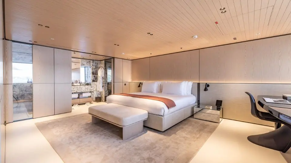 VIRTUOSITY yacht