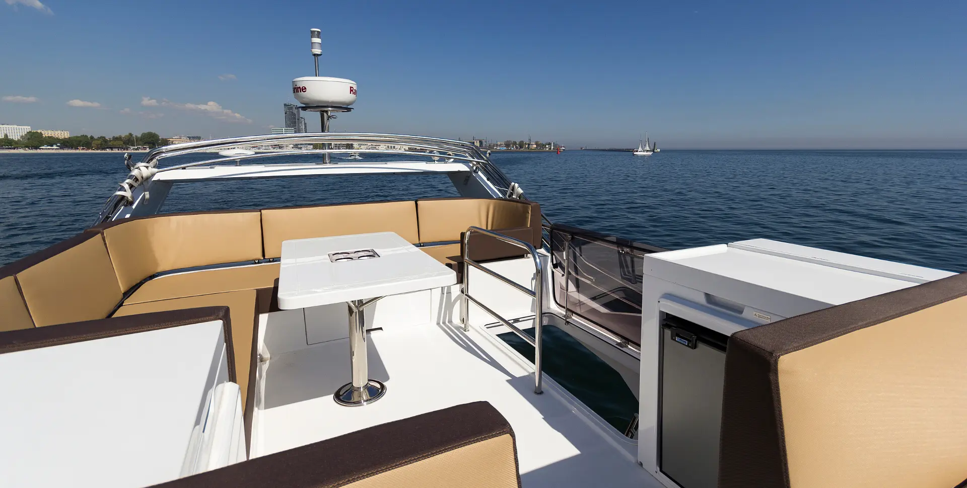 GALEON 420 FLY yacht