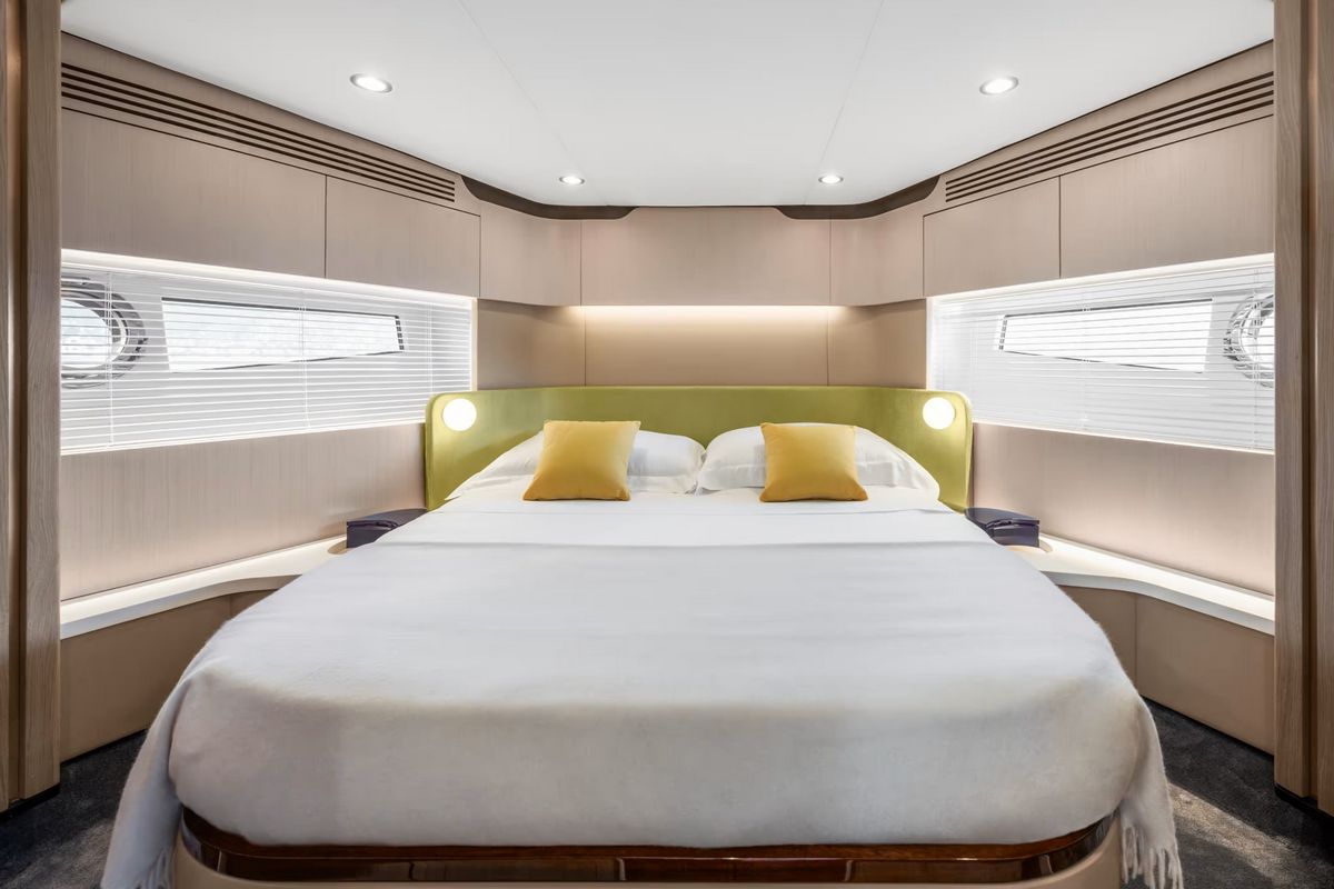 AZIMUT 60 FLY yacht