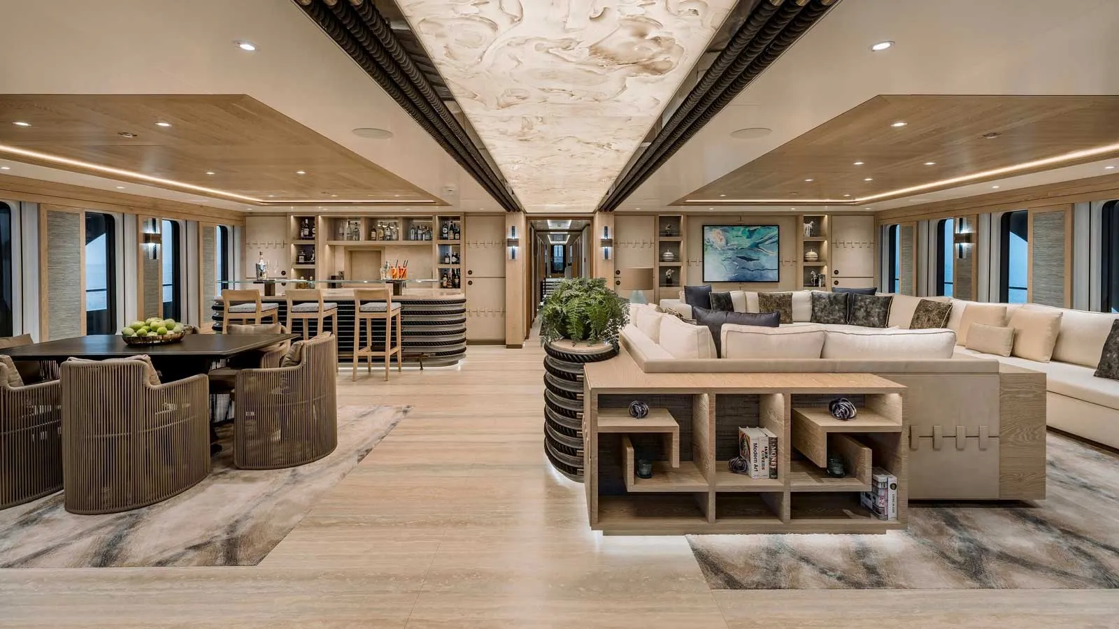 VICTORIOUS yacht