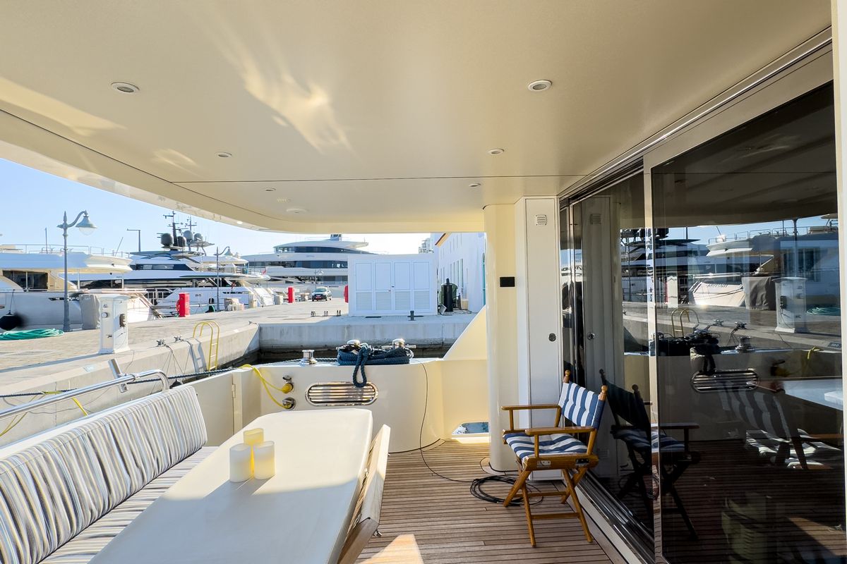 DE ALM DELFINO 60 yacht