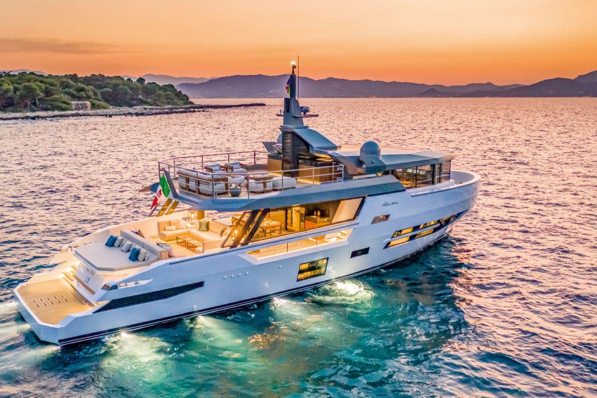 LA CREME yacht