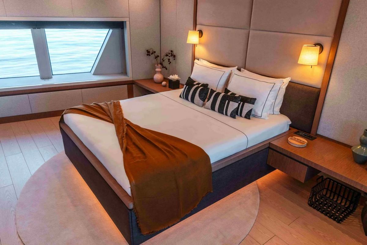 INFINITY NINE yacht