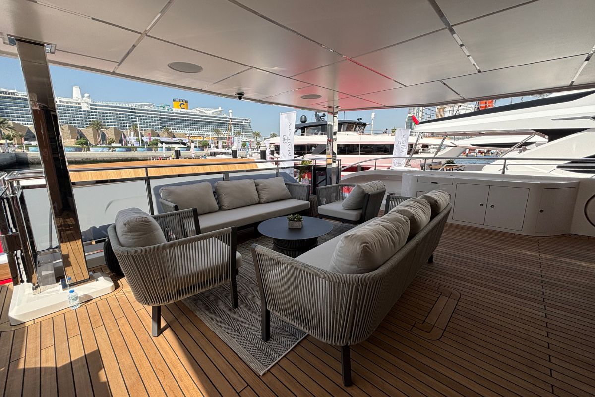 MAJESTY 112 TERRACE yacht