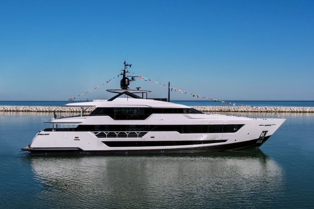 customline140launchsuperyachtyardancona1.jpg customline140launchsuperyachtyardancona1.jpg