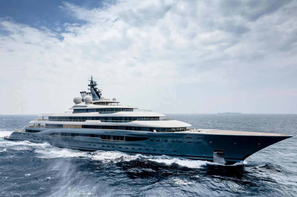 flying fox lurssen.jpg flying fox lurssen.jpg