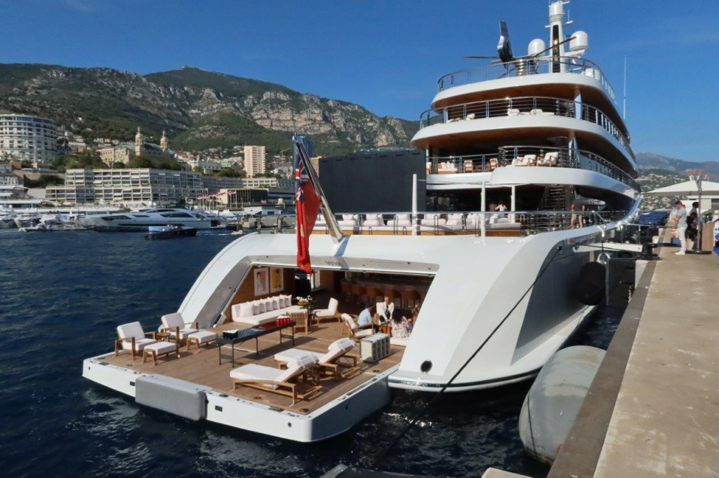 megayacht-Viva-2.jpeg megayacht-Viva-2.jpeg