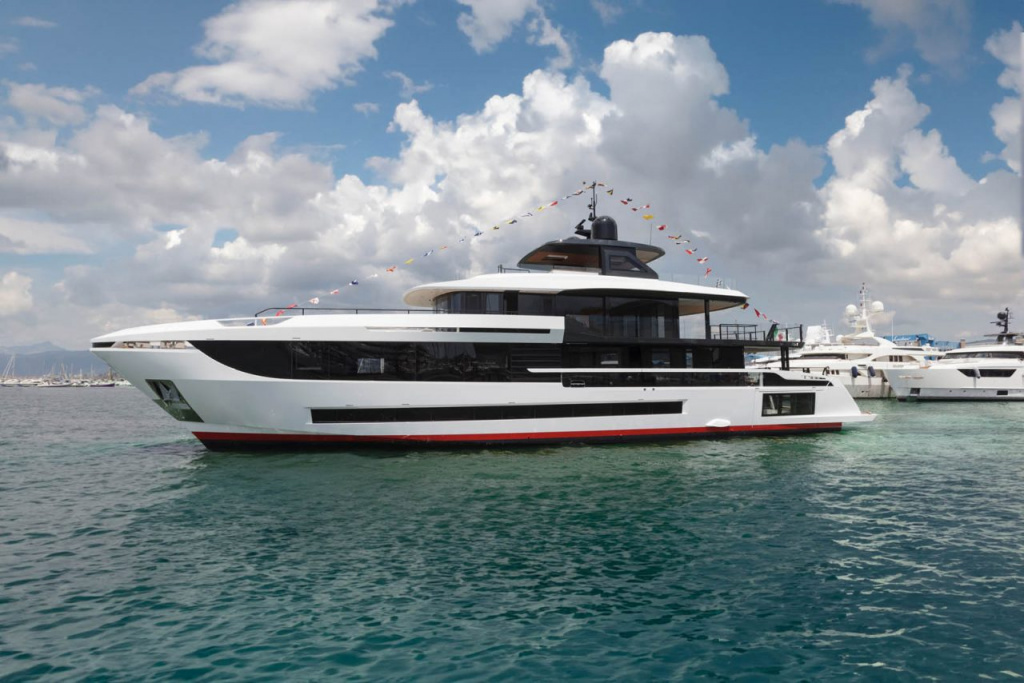 First-Mangusta-Oceano-39-launched-1280x854.jpg First-Mangusta-Oceano-39-launched-1280x854.jpg