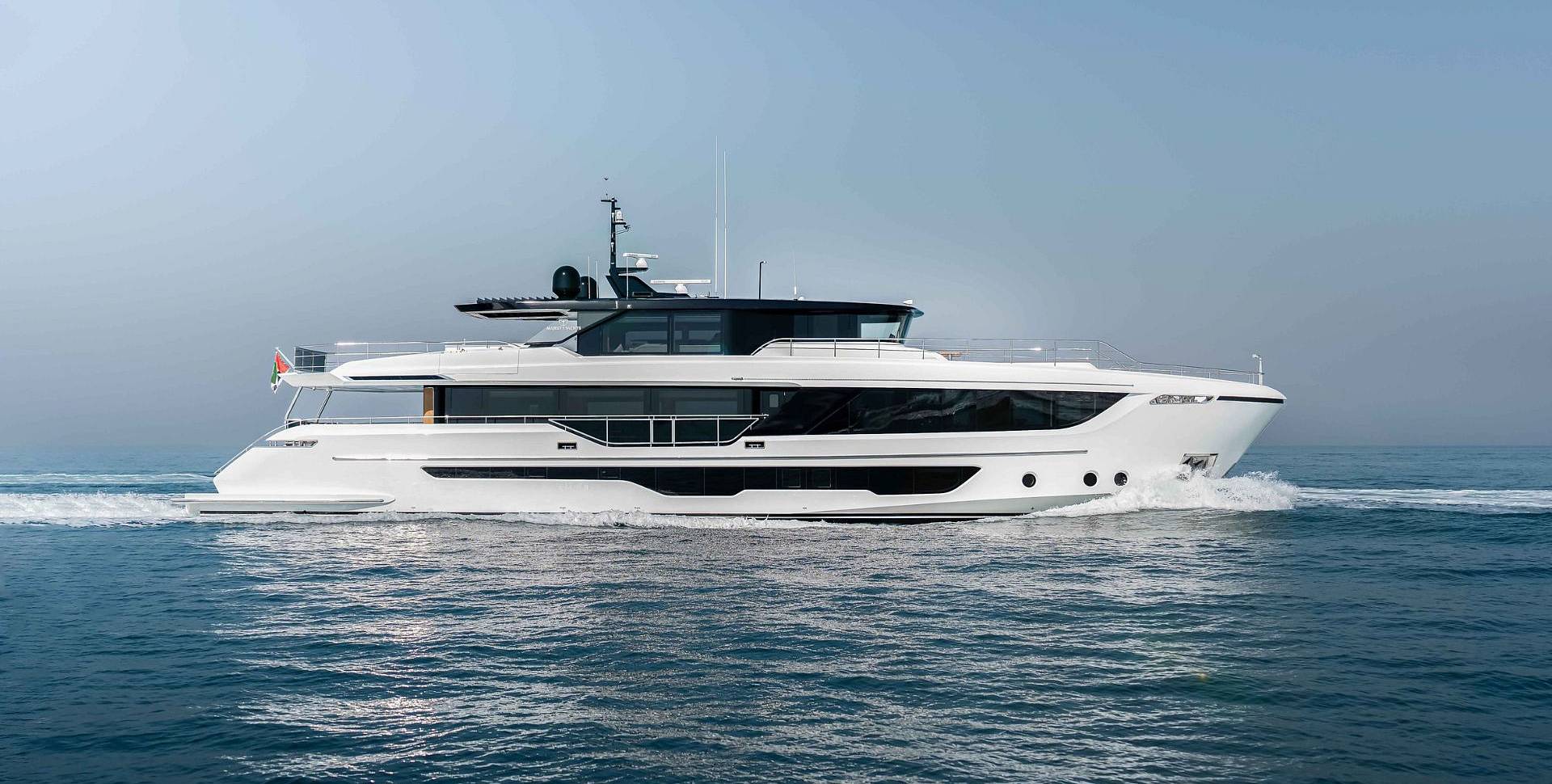 Majesty 111 yacht