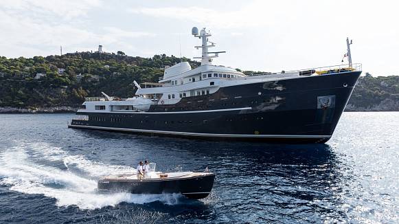 LEGEND yacht