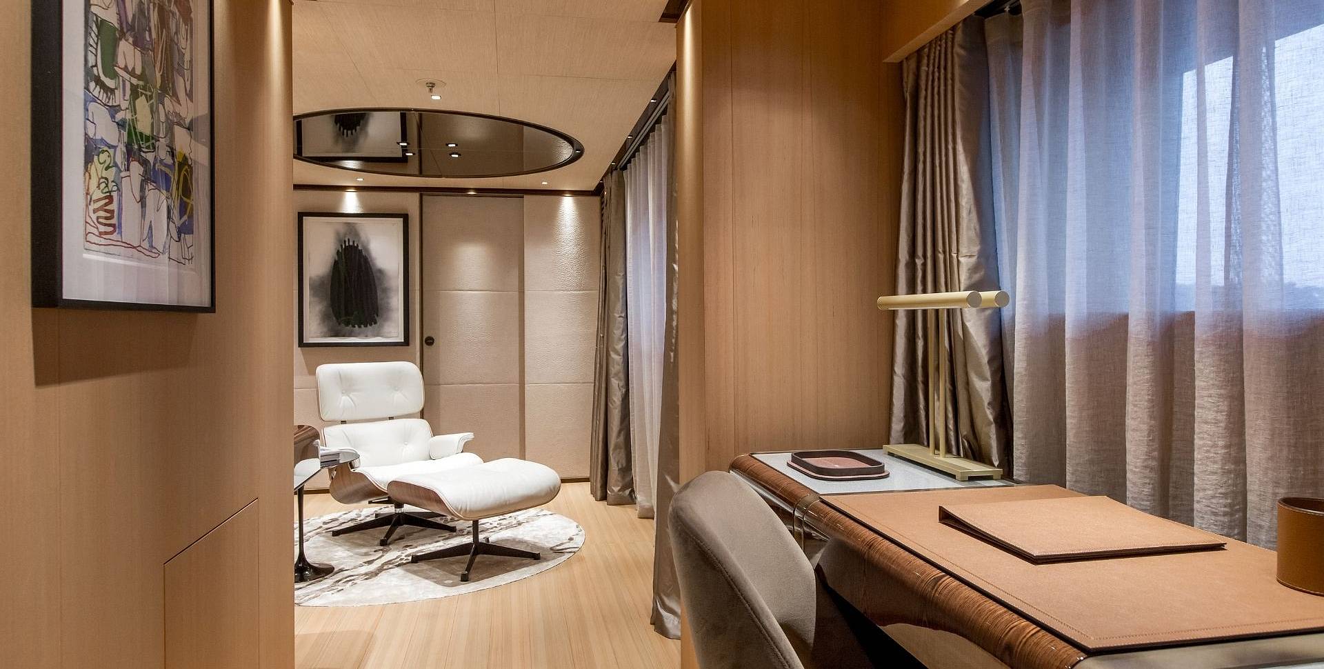 VERTIGE yacht