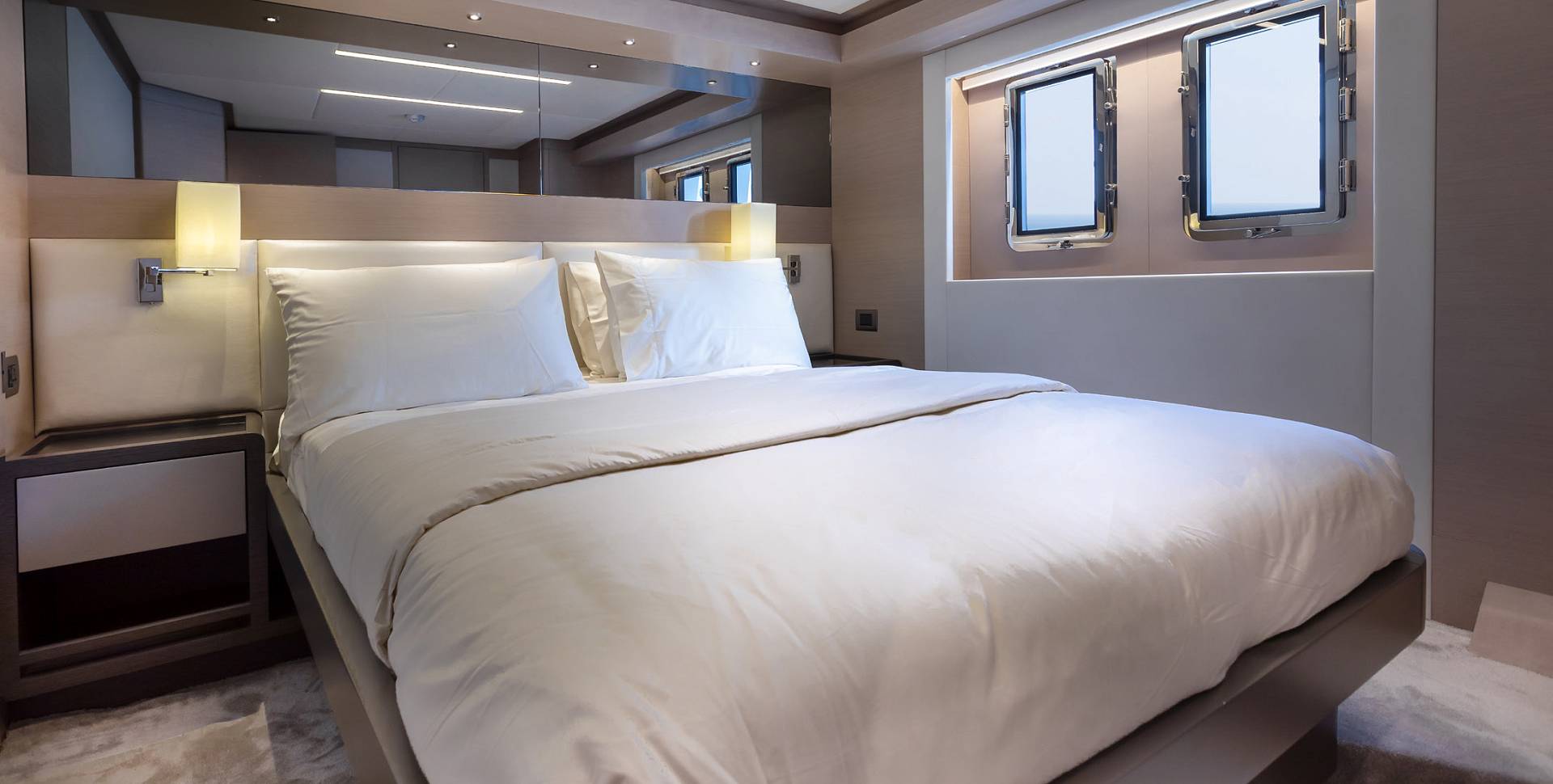 Nomad 70 SUV yacht