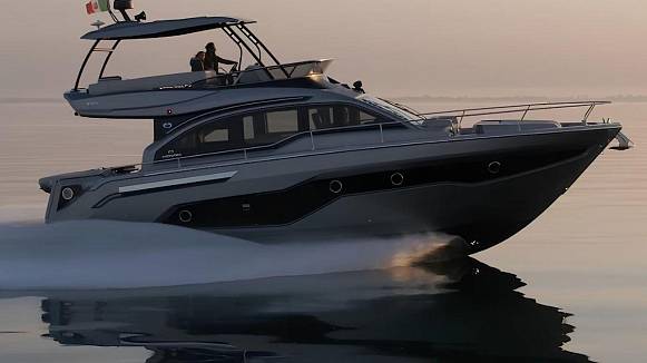 CRANCHI E52F EVOLUZIONE yacht