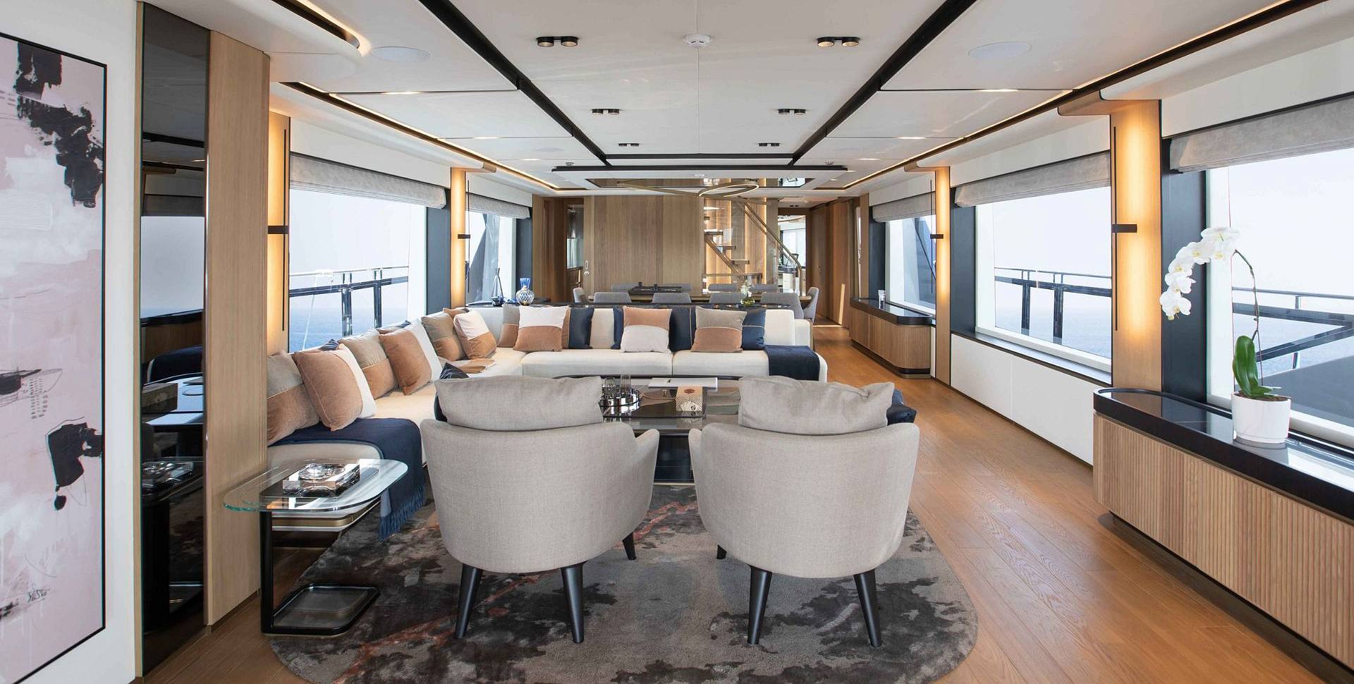 Majesty 111 yacht