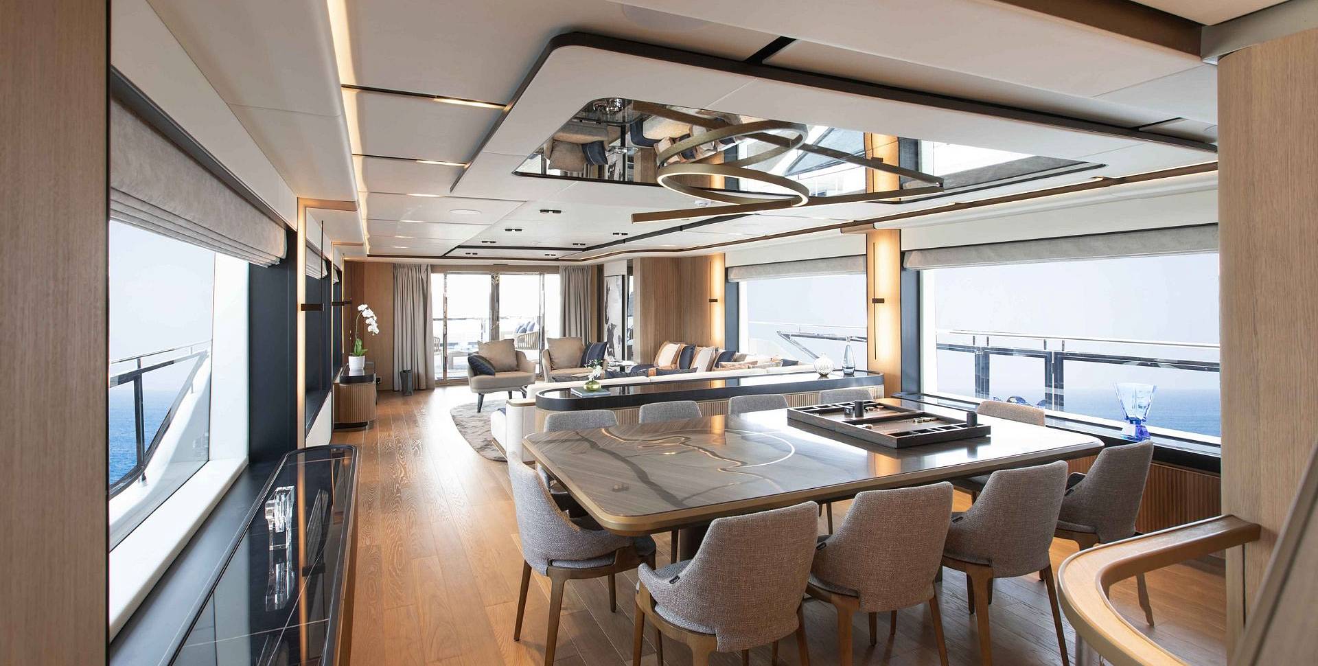 Majesty 111 yacht