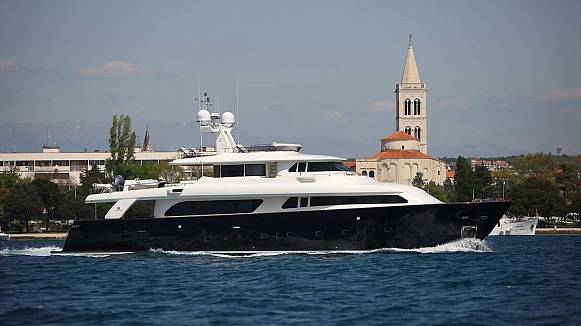 KLOBUK yacht