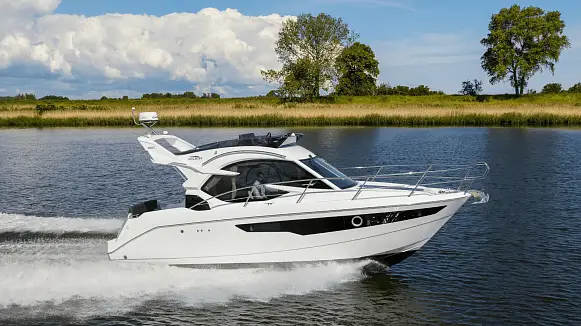 GALEON 300 FLY yacht