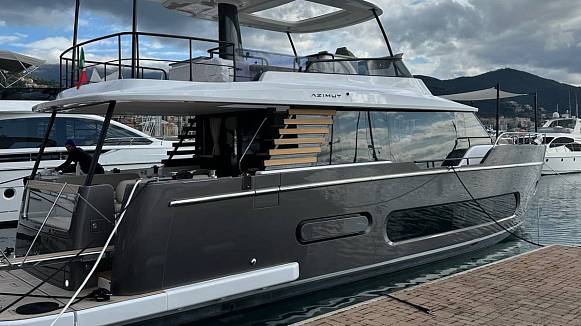Azimut Magellano 60 yacht
