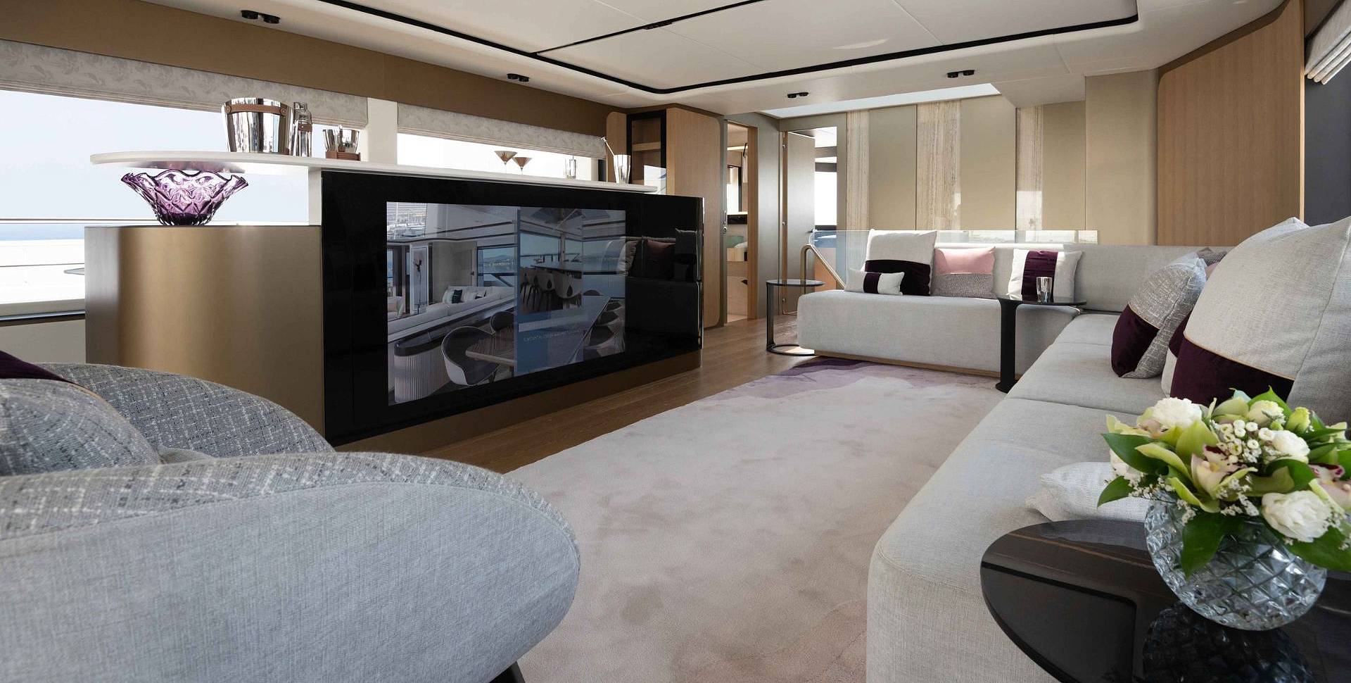Majesty 111 yacht