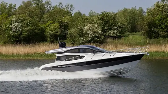 GALEON 430 HTC yacht
