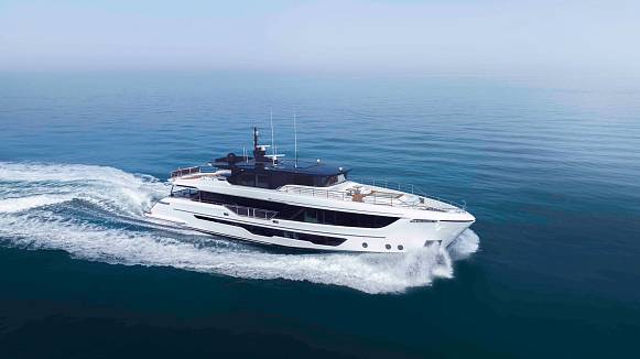 Majesty 111 yacht