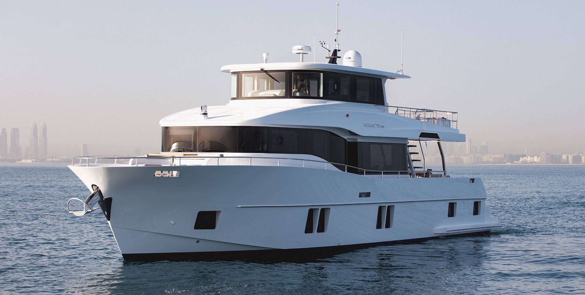 Nomad 70 SUV yacht