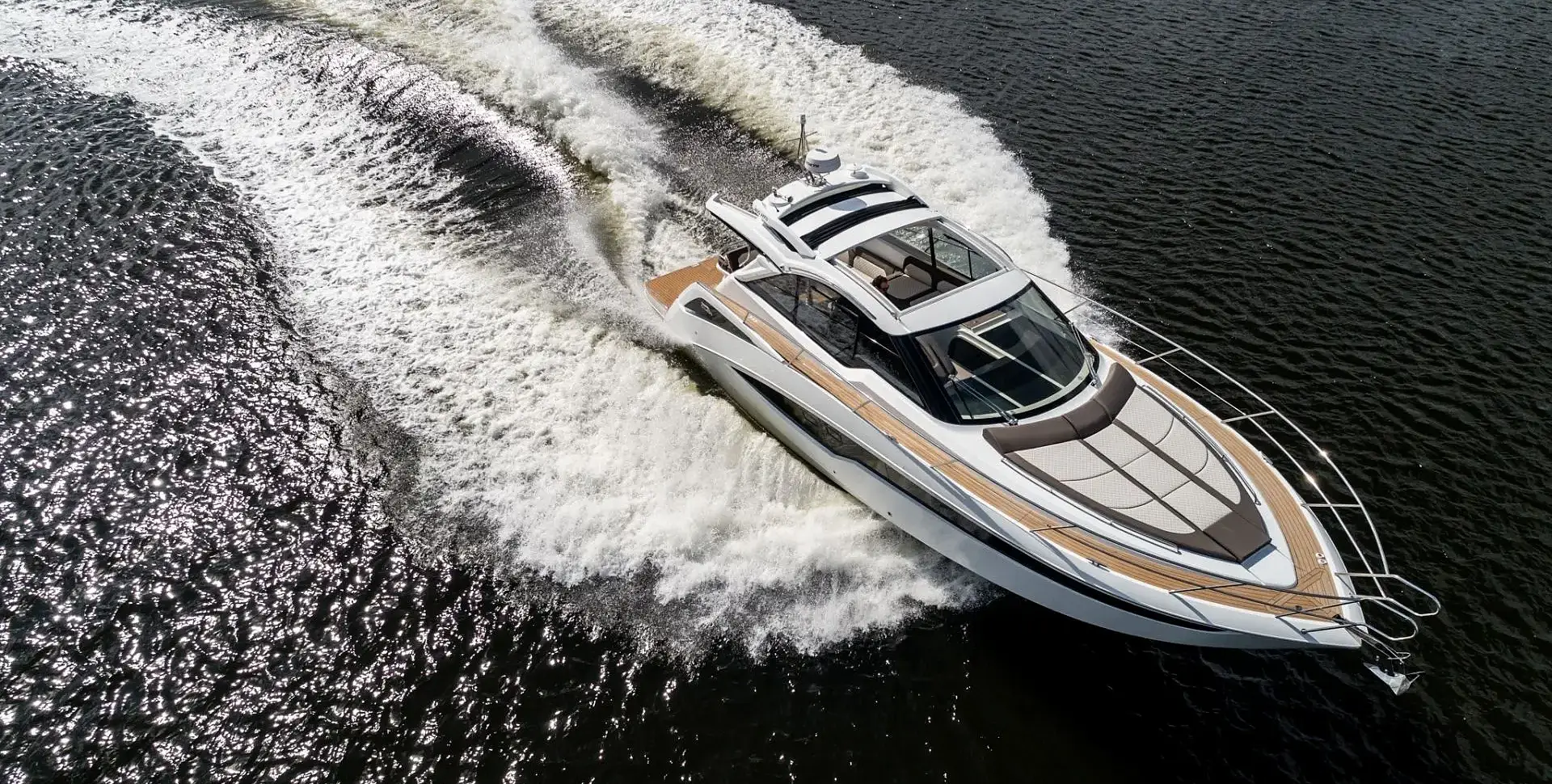 GALEON 405 HTS yacht