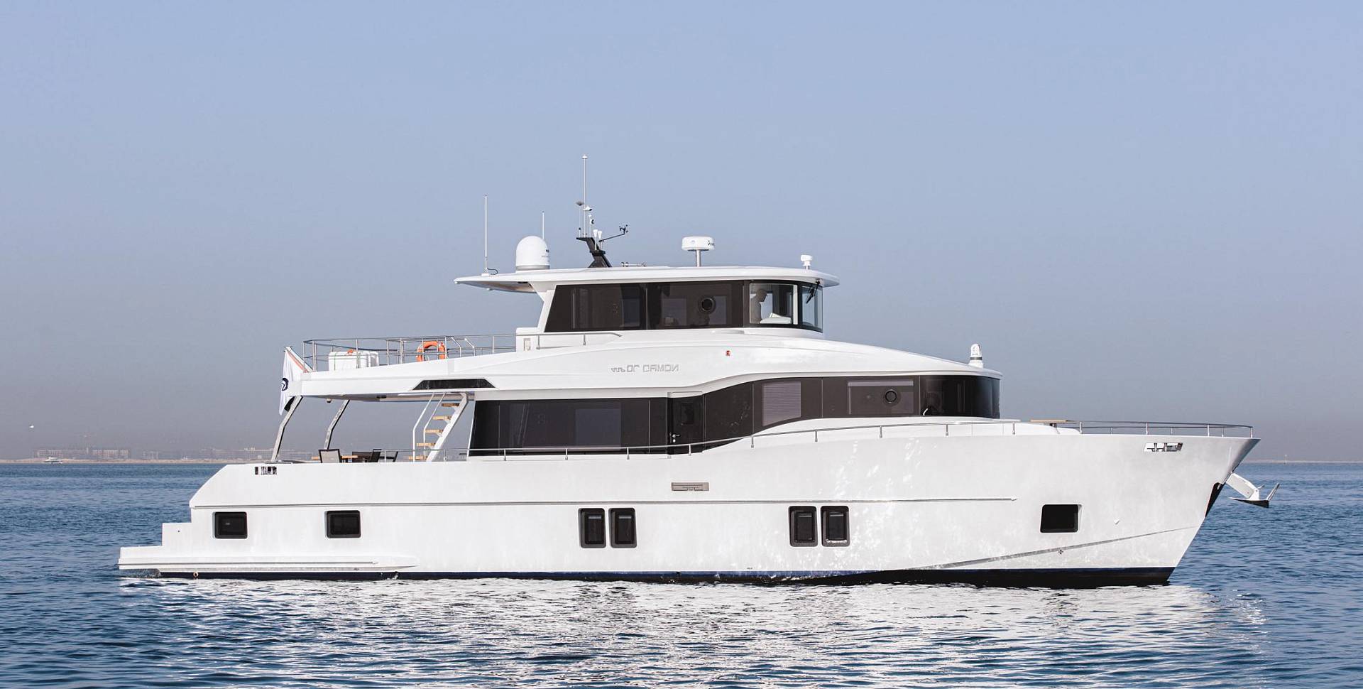 Nomad 70 SUV yacht