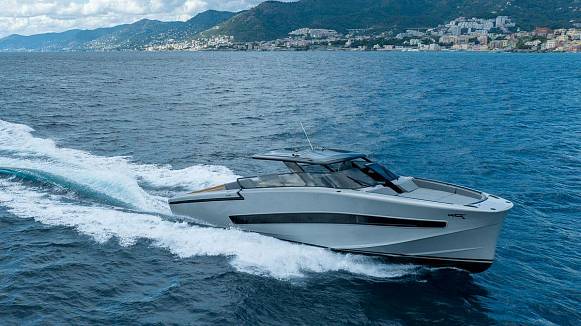 FIART P58 yacht