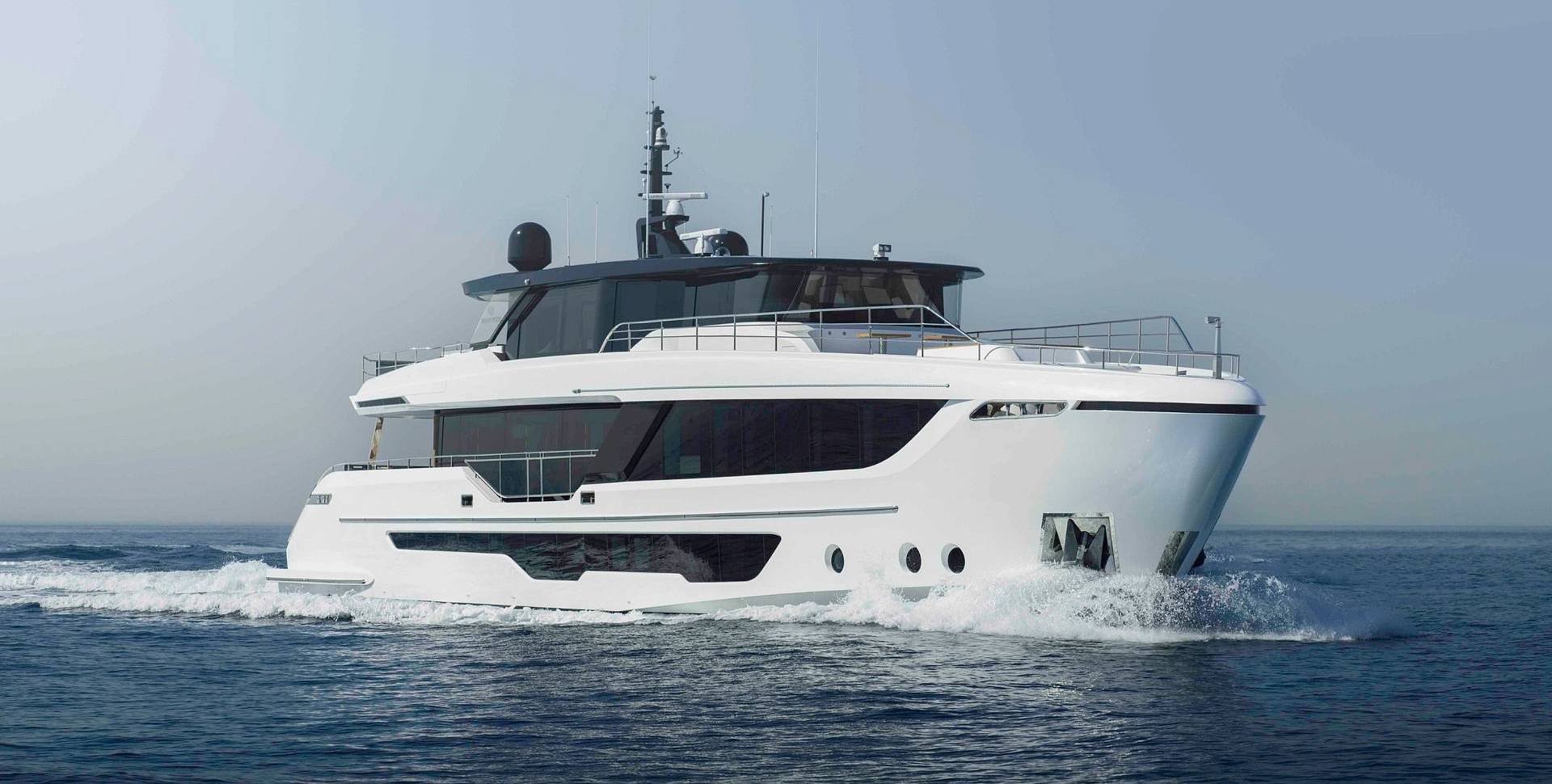 Majesty 111 yacht