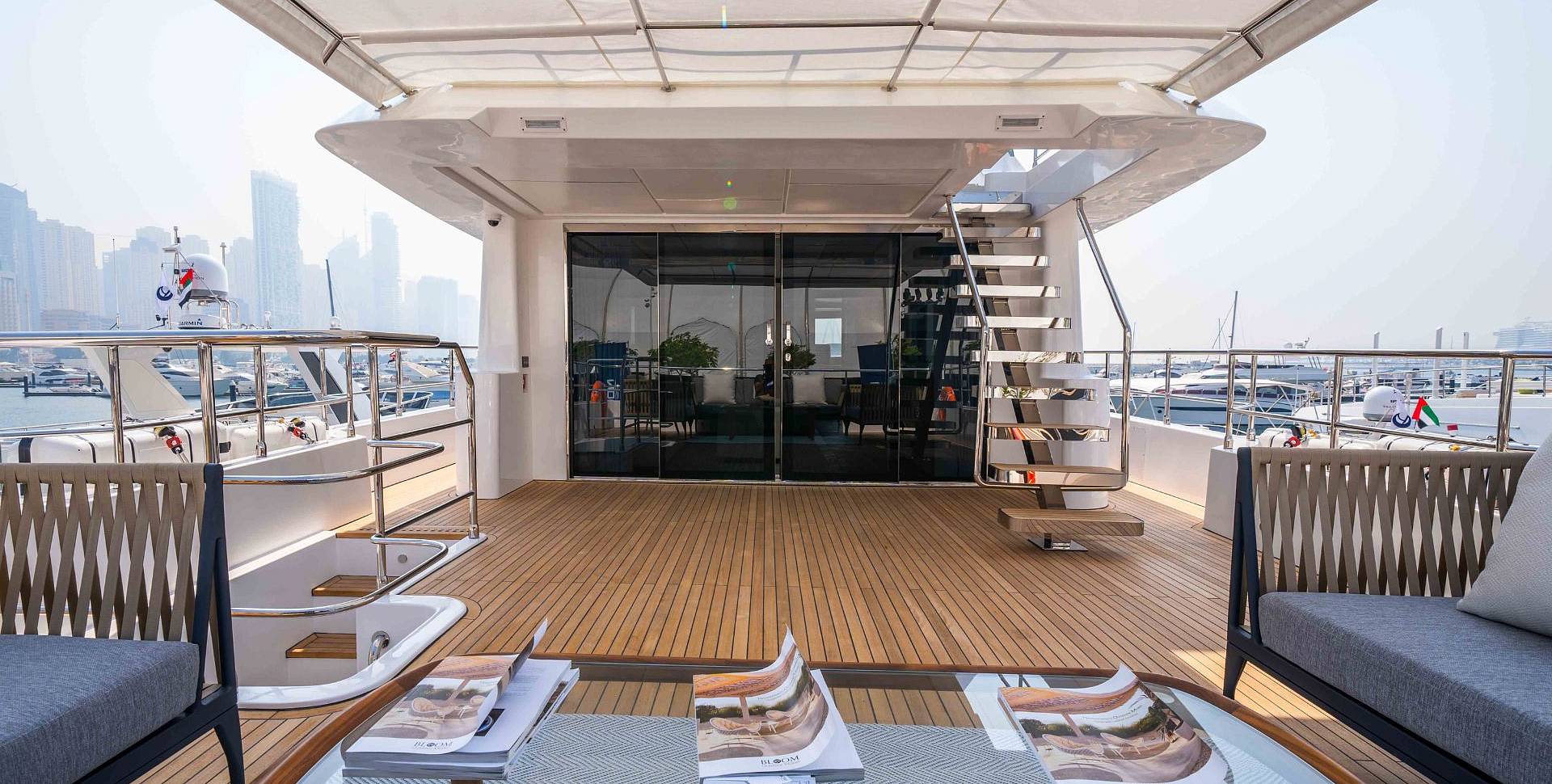 Nomad 101 yacht