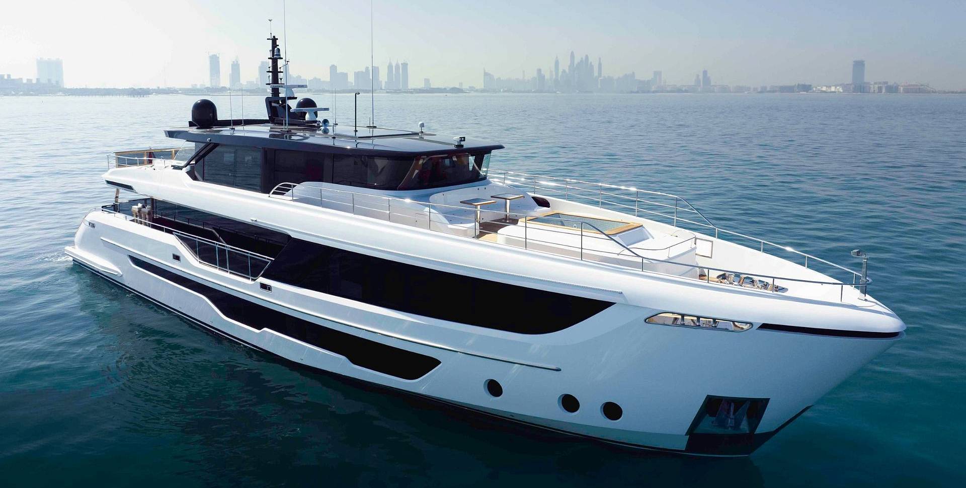 Majesty 111 yacht
