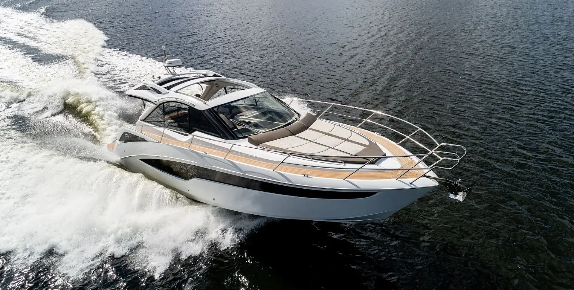 GALEON 405 HTS yacht