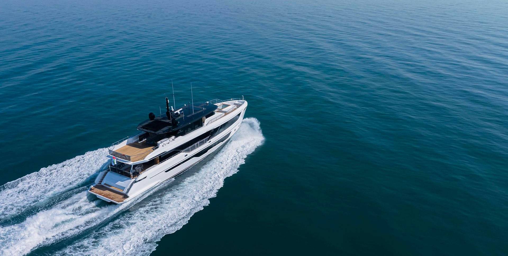 Majesty 111 yacht