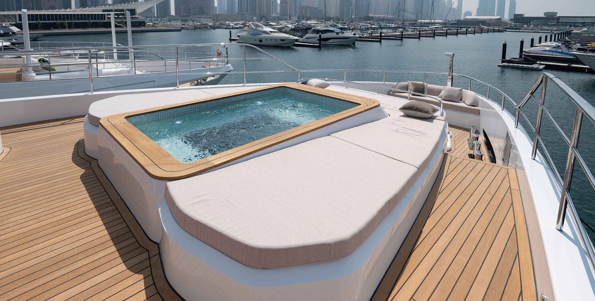 Majesty 111 yacht