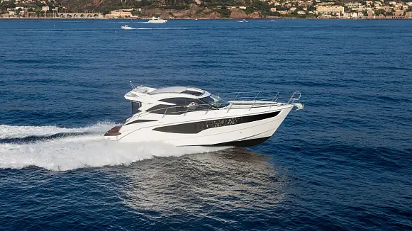 GALEON 365 HTS yacht