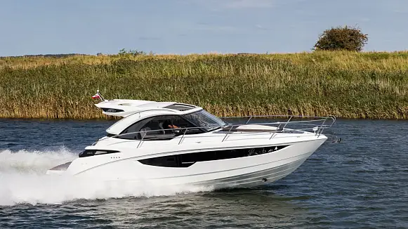 GALEON 335 HTS yacht