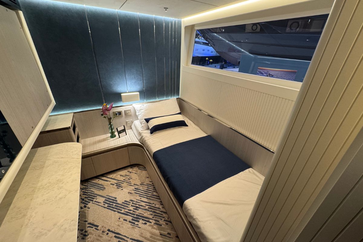 GALEON 640 FLY yacht
