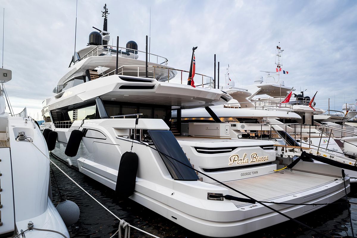 PERLA BIANCA yacht