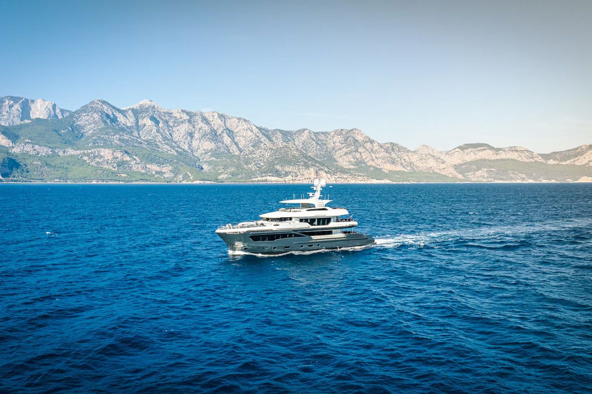 KANDO 110 yacht