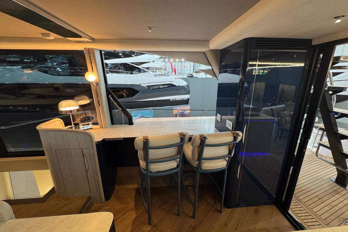 GALEON 640 FLY yacht
